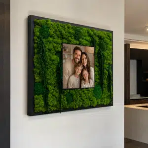 Machový obraz s vlastnou rodinnou fotografiou v čiernom ráme
